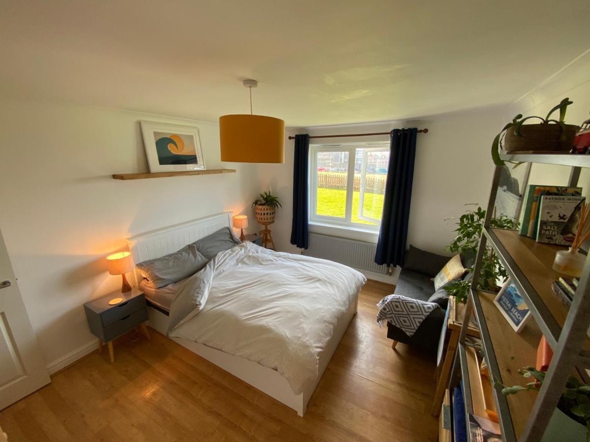 Sea Views On Fistral. Lovely Private Bedroom นิวคีย์ ภายนอก รูปภาพ